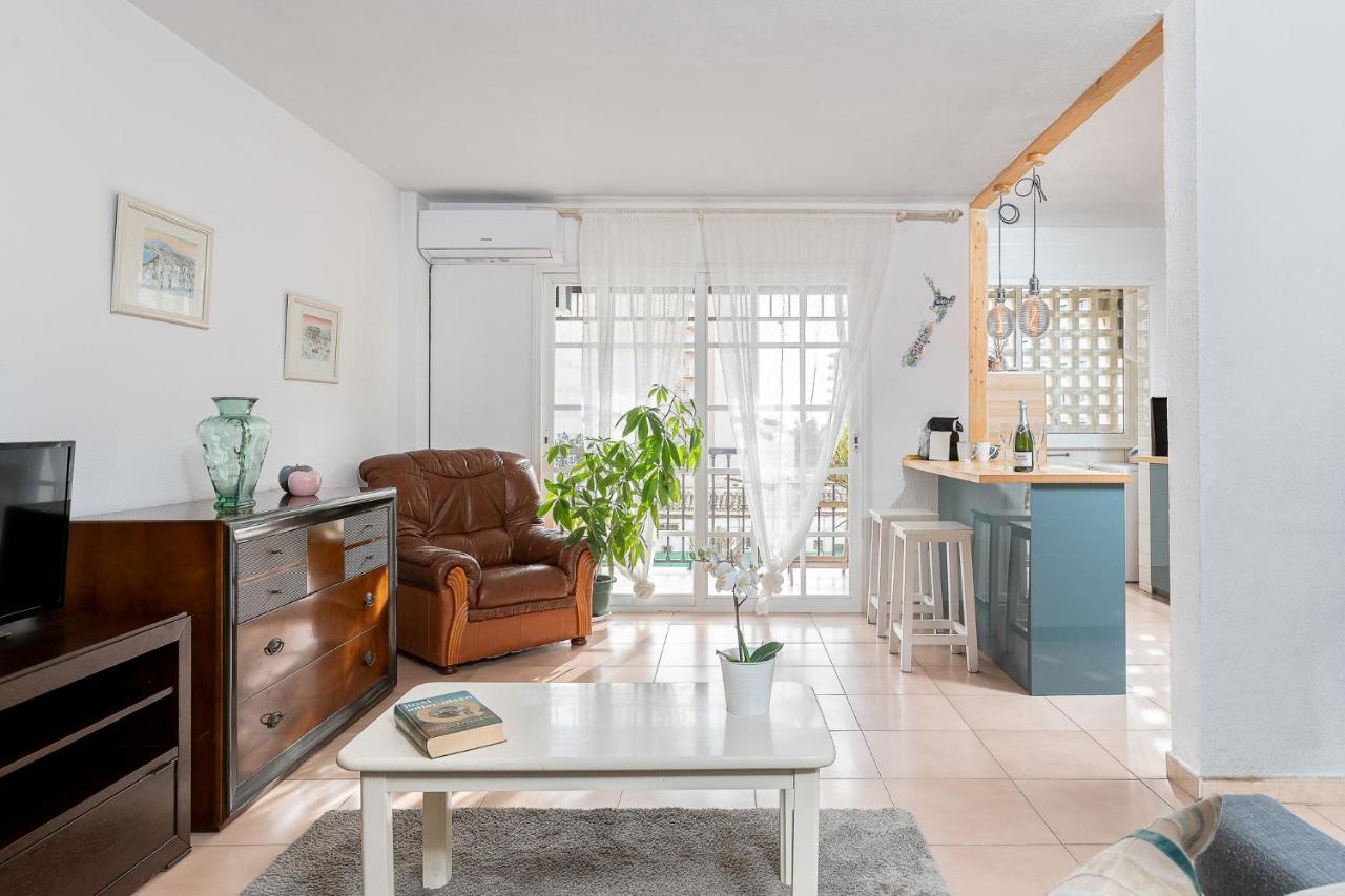 טורמולינוס Lovely Apartment Next To The Beach מראה חיצוני תמונה