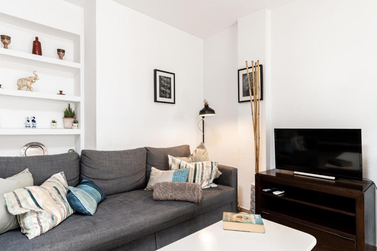 טורמולינוס Lovely Apartment Next To The Beach מראה חיצוני תמונה
